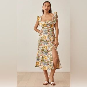 NWOT Reformation Amethyst Linen Dress in Countryside Spring Garden Wedding guest